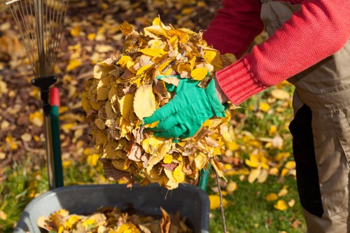 Construction site waste removal in Hainault